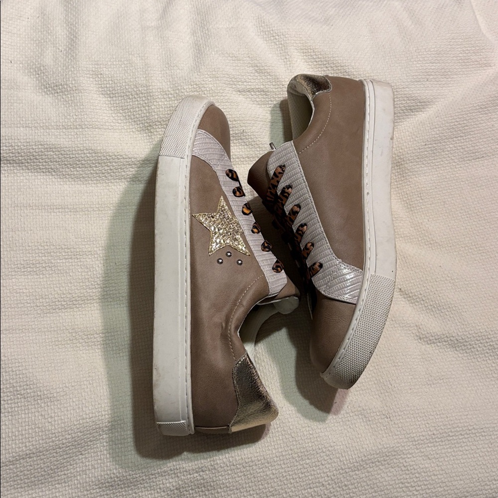 Corkys Gold Metallic Glitter Supernova Sneaker Size 11. EUC - Picture 4 of 12